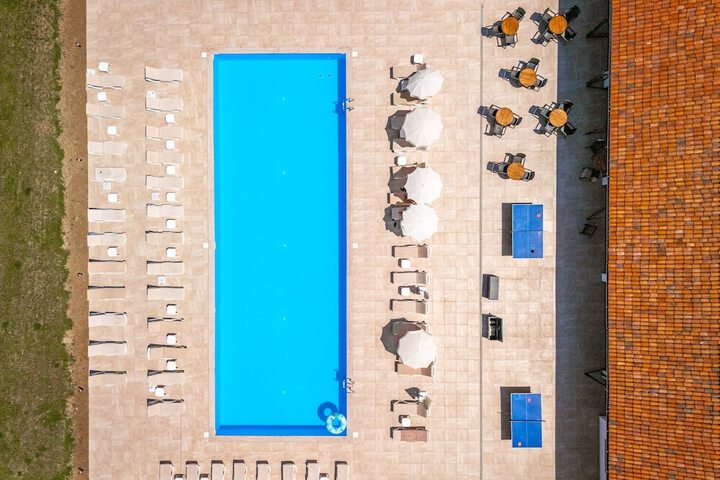 Pool 39 of 112