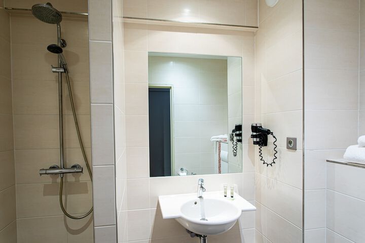 Clean Restrooms