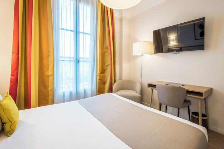 Room 48 of 99