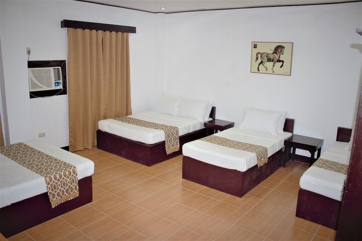 Room 13 of 31