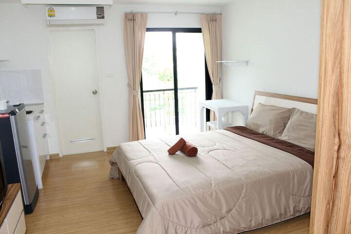 Room 7 of 42