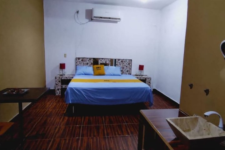 Room 11 of 19