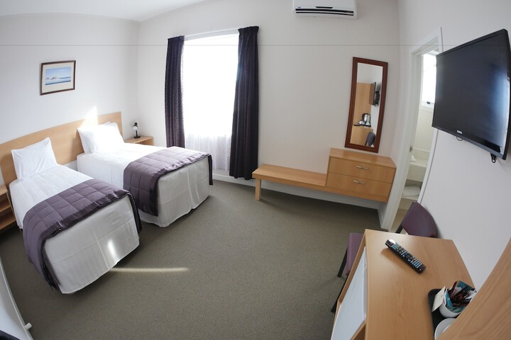 Room 7 of 26