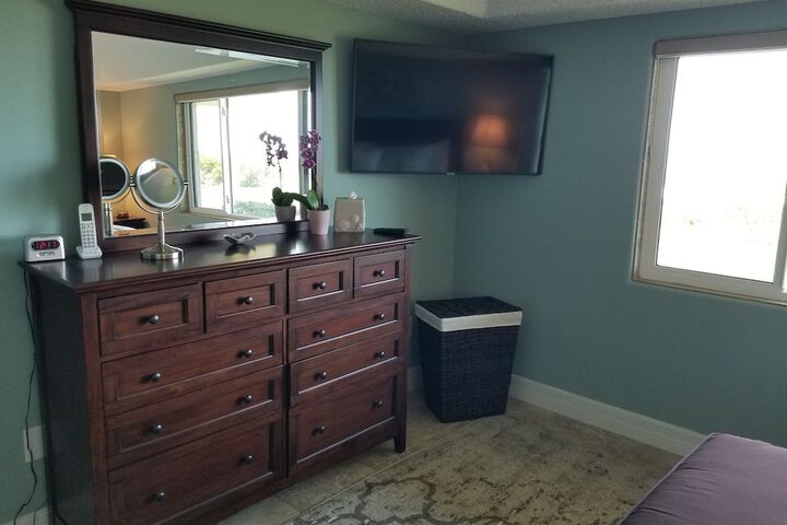 Room 5 of 32