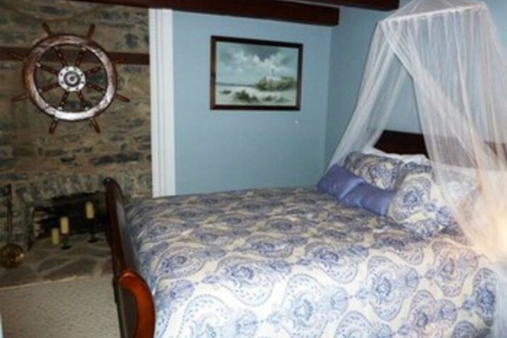 Room 26 of 29