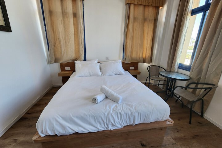 Room 69 of 141