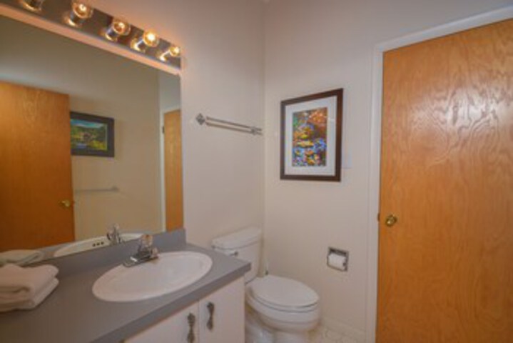 Room 5 of 28