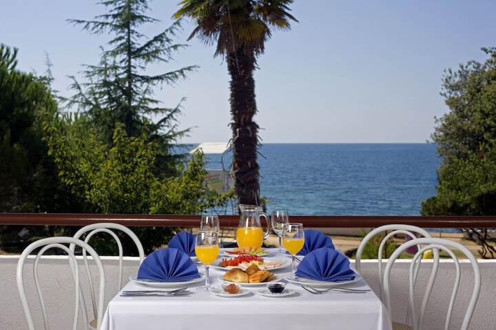 Restaurants