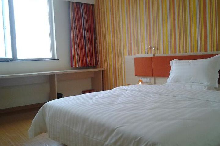 Room 3 of 5