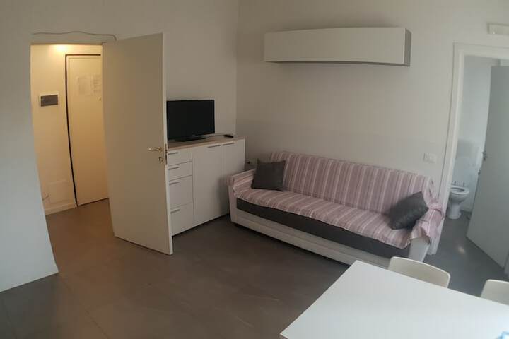 Room 73 of 103