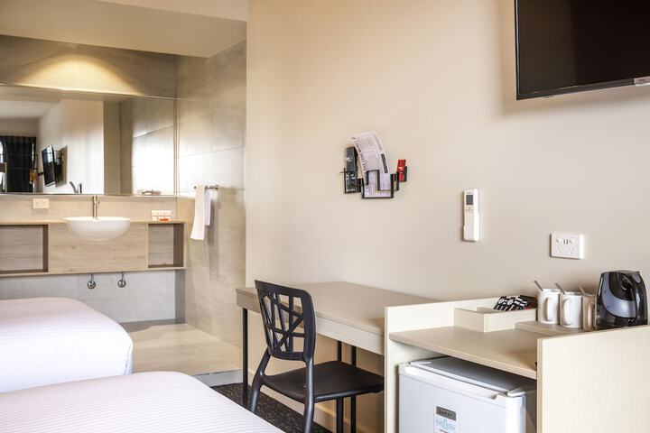 Room 9 of 45