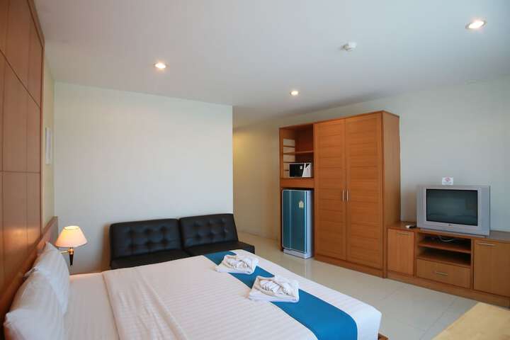 Room 15 of 62