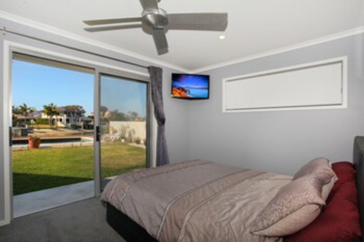 Room 6 of 22
