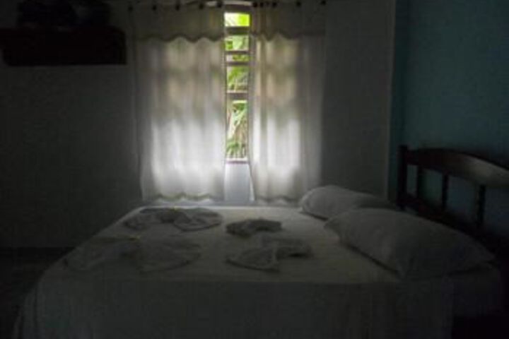 Room 8 of 14