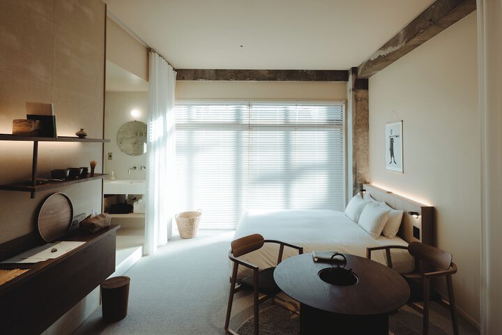 Room 14 of 36