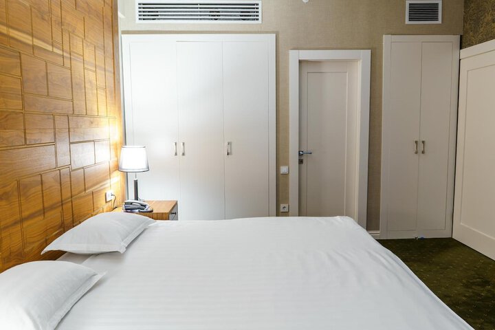 Room 21 of 54