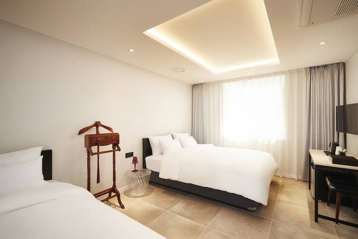 Room 14 of 70