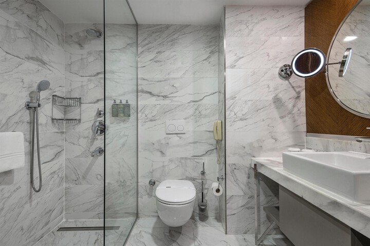Clean Restrooms