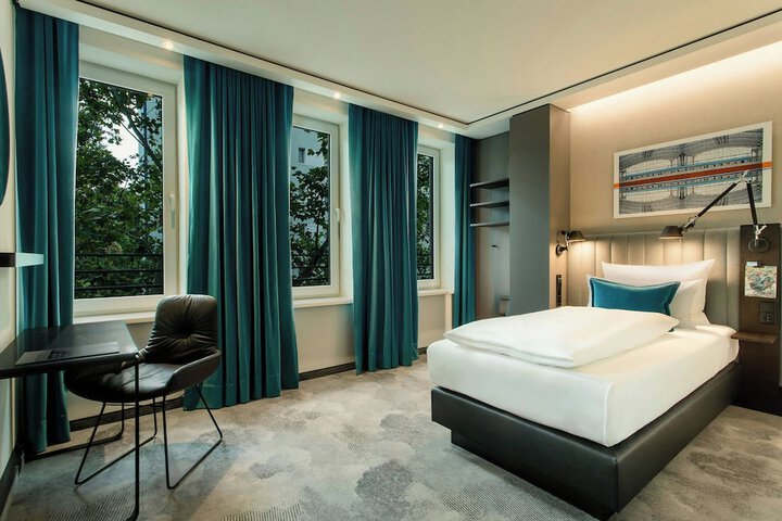 Room 25 of 56