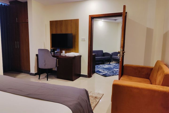 Room 8 of 55