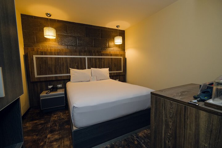 Room 15 of 63
