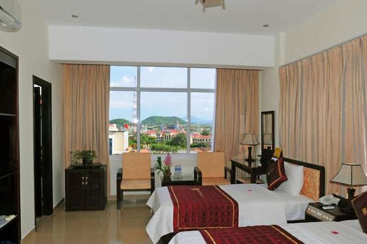 Room 10 of 22