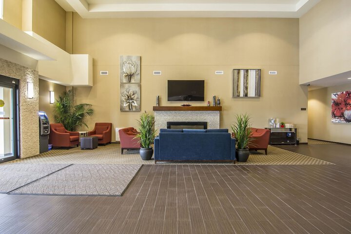 Guest Lobby