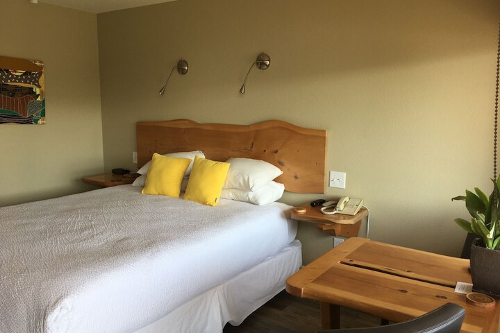 Room 11 of 41