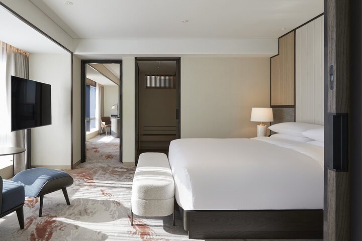 Room 46 of 147