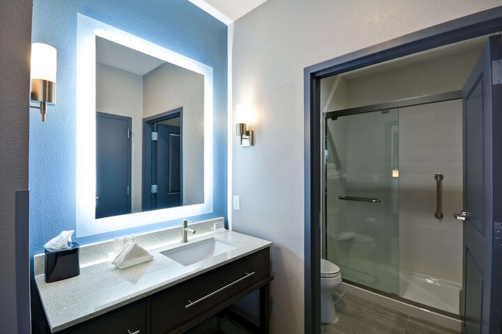 Bathroom shower