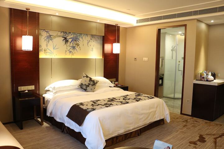 Room 17 of 70