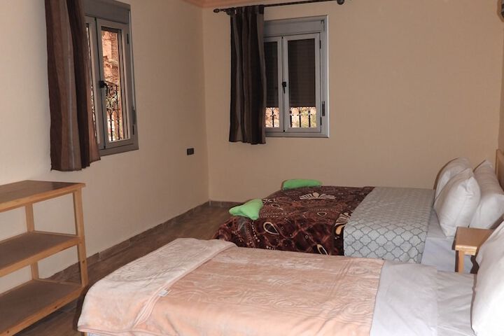 Room 4 of 34
