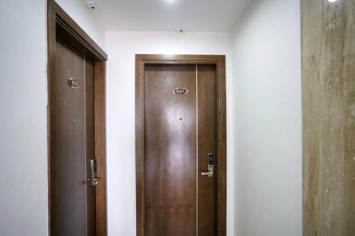 Room 12 of 24