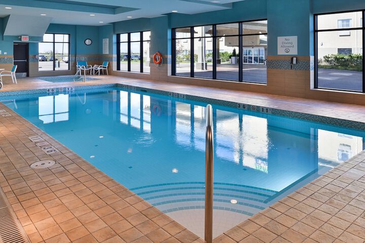 Hotel Pool