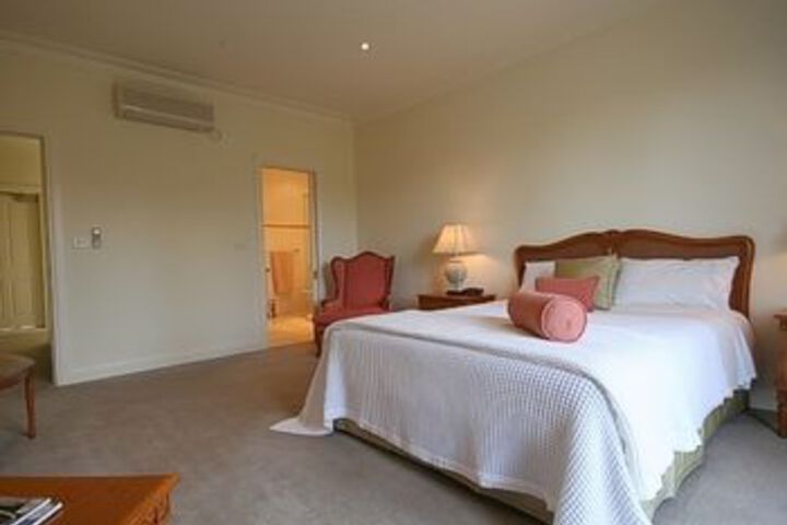 Room 2 of 24