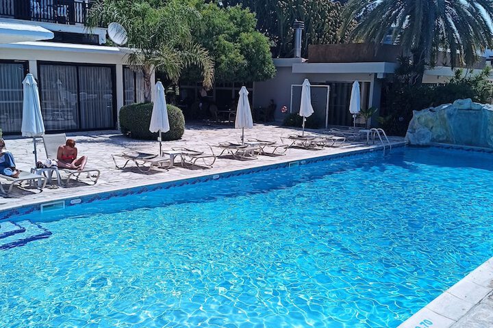 Hotel with Pool