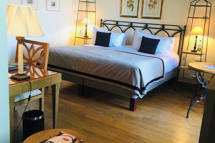 Room 9 of 181