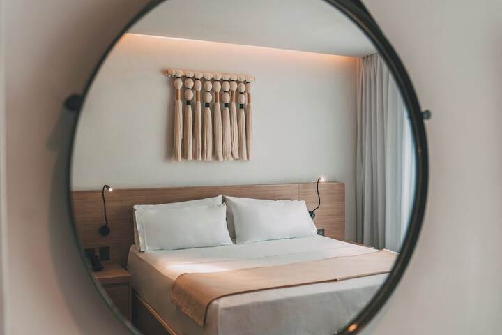 Room 50 of 335