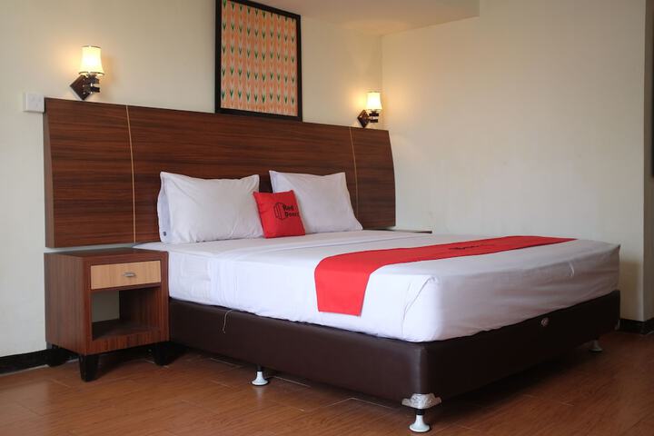 Room 8 of 15
