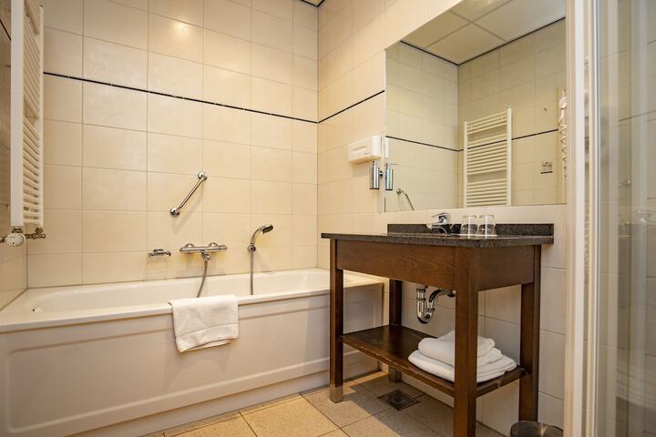 Bath Photo