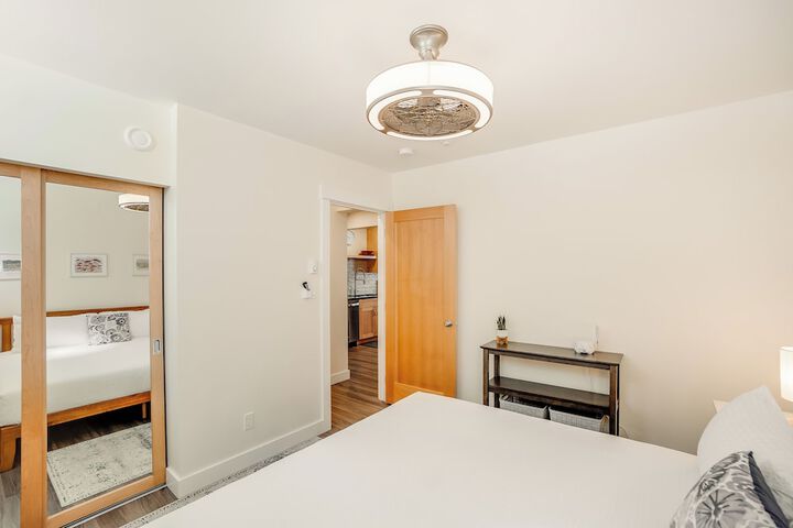 Room 28 of 107