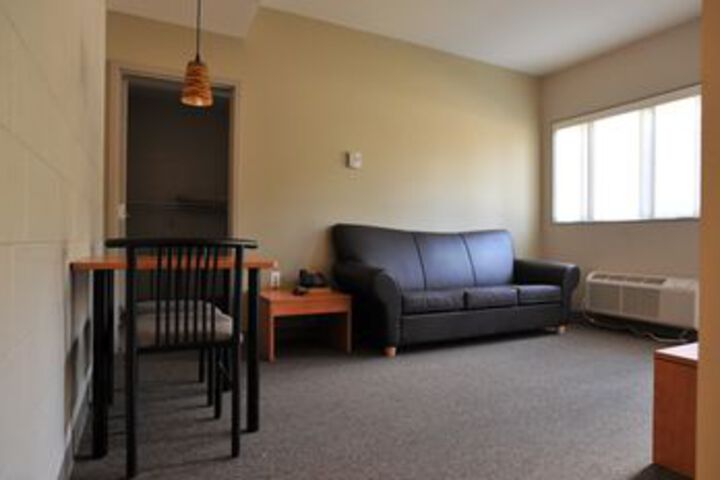 Room 10 of 15
