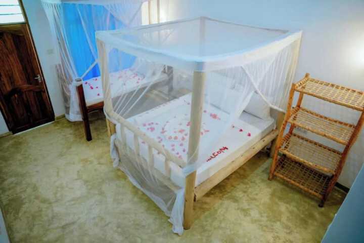 Room 5 of 29