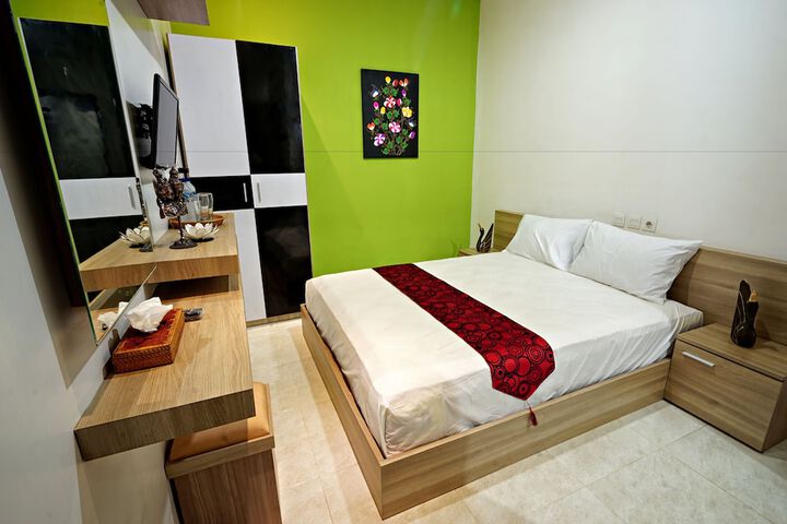 Room 5 of 42