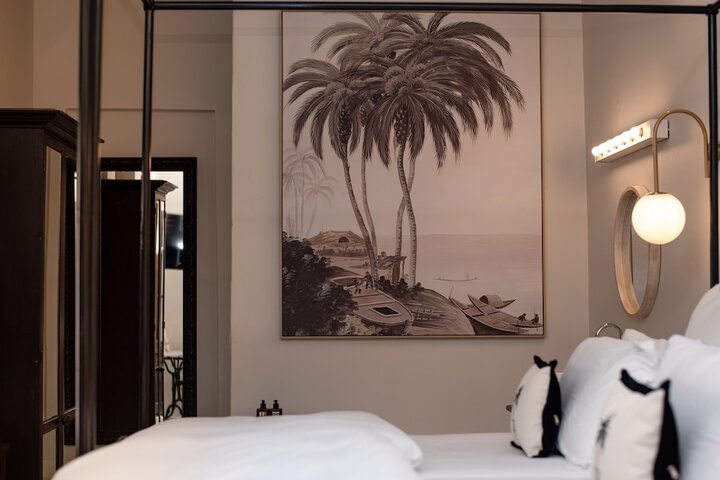 Room 5 of 194