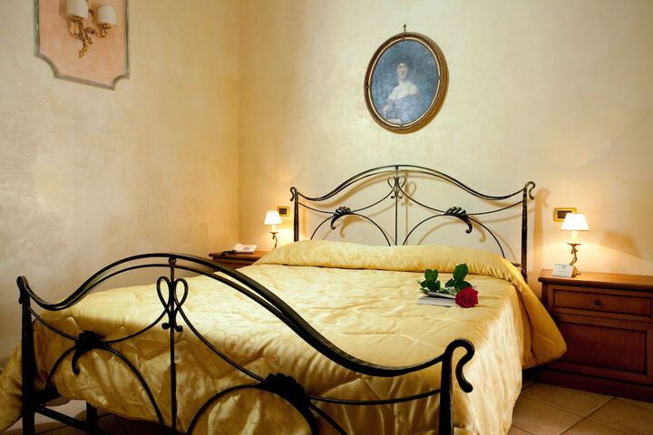 Room 10 of 51