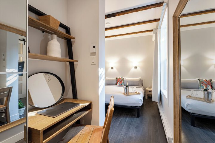 Room 10 of 70