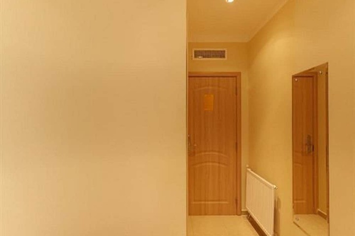 Ballroom/Hall 37 of 41
