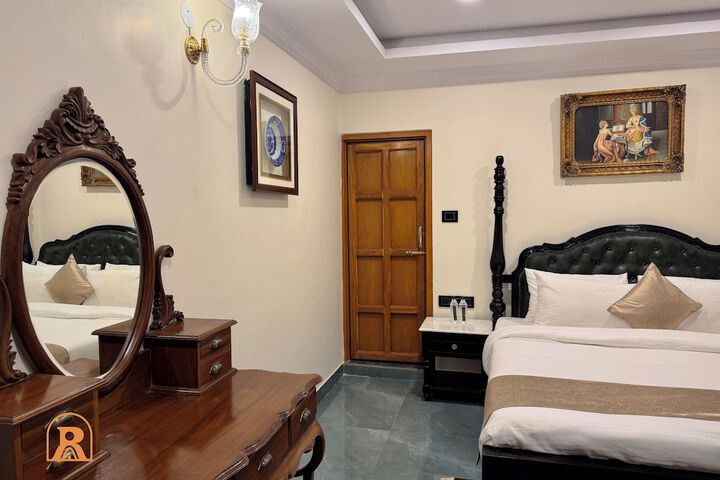 Room 44 of 97