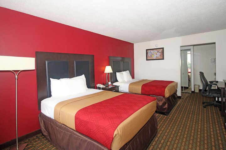 Room 4 of 15